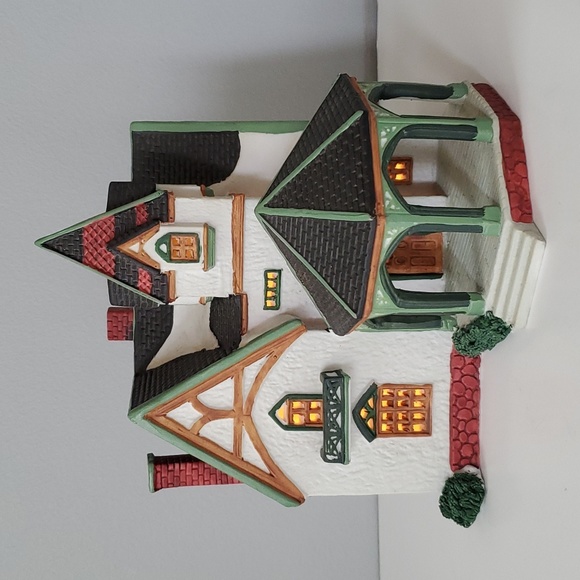 Lemax Holiday Lemax Caddington Village Porcelain Lighted Christmas